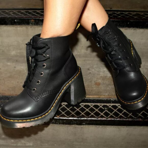 Dr. Martens Jesy Sindal Lace Up Black Boots – Sz 9 Women’s – Excellent Condition - Picture 1 of 7